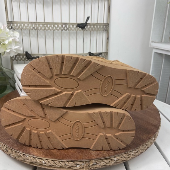 Calstep Princess Amy Womens Winter Boots size 9. - Picture 8 of 9